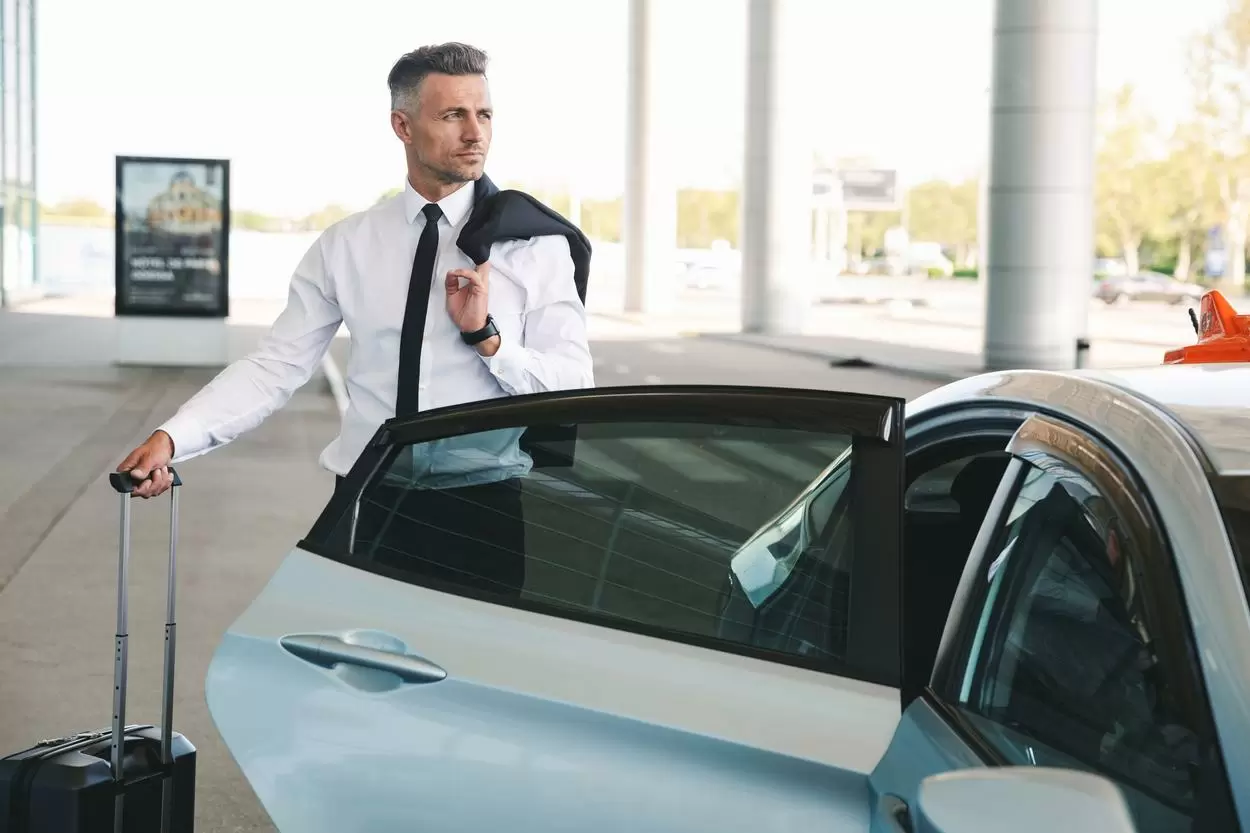 What is the Cost of a Taxi from Geelong to Melbourne Airport?